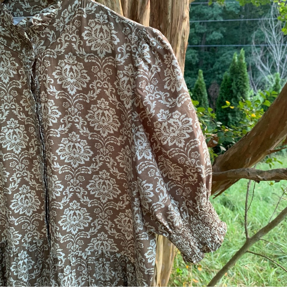 Tuckernuck Hyacinth House Bennett Maxi Dress in Damask Print - Picture 3 of 12